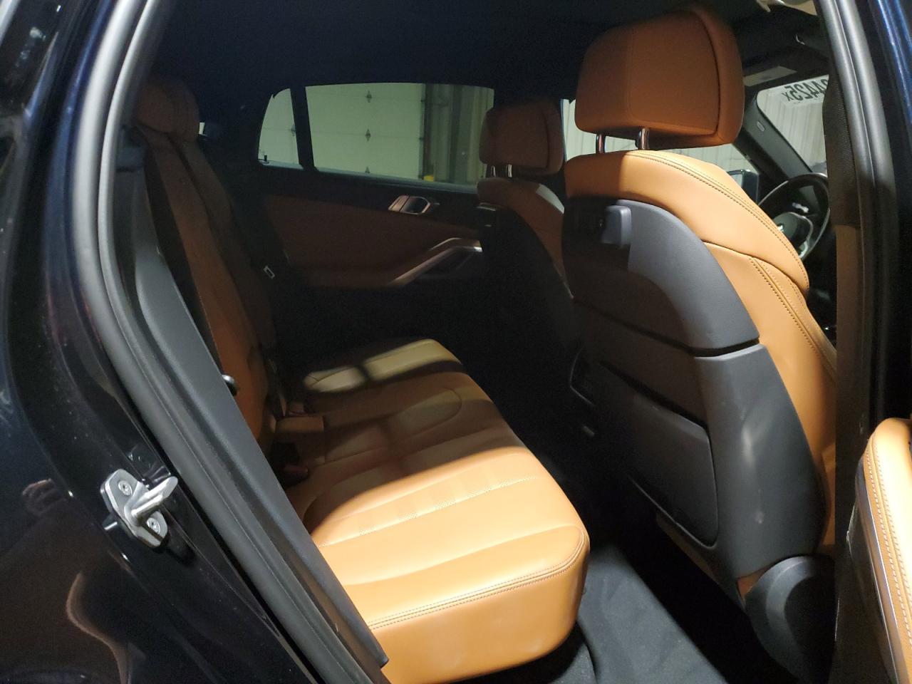 2022 BMW X6