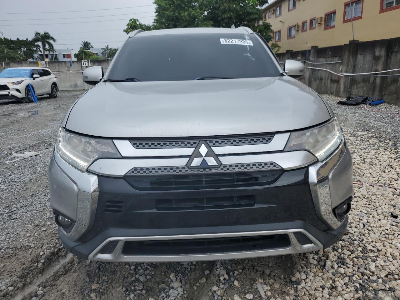 2019 MITSUBISHI outlander