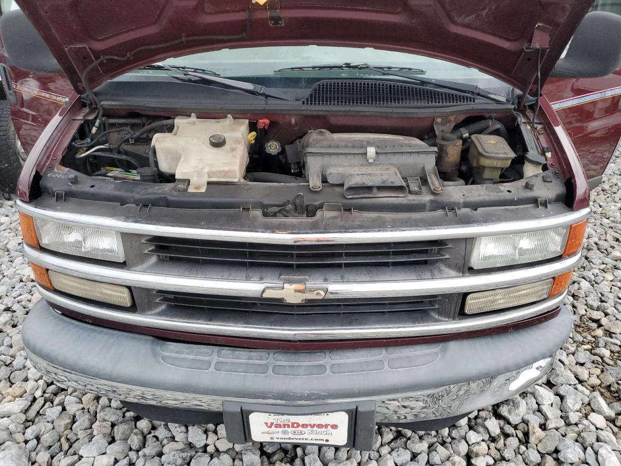 2000 CHEVROLET Express 3500