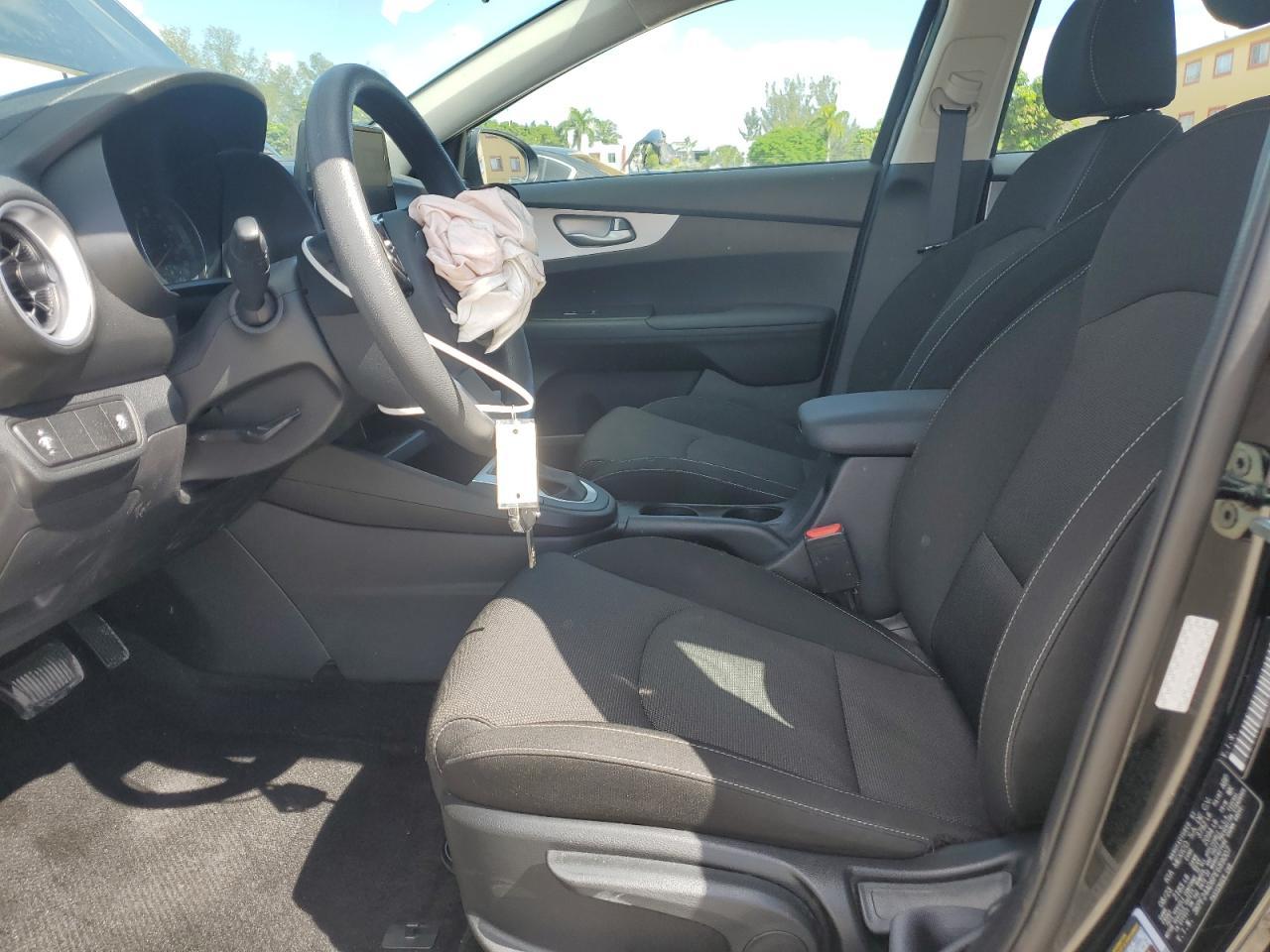 2023 KIA FORTE