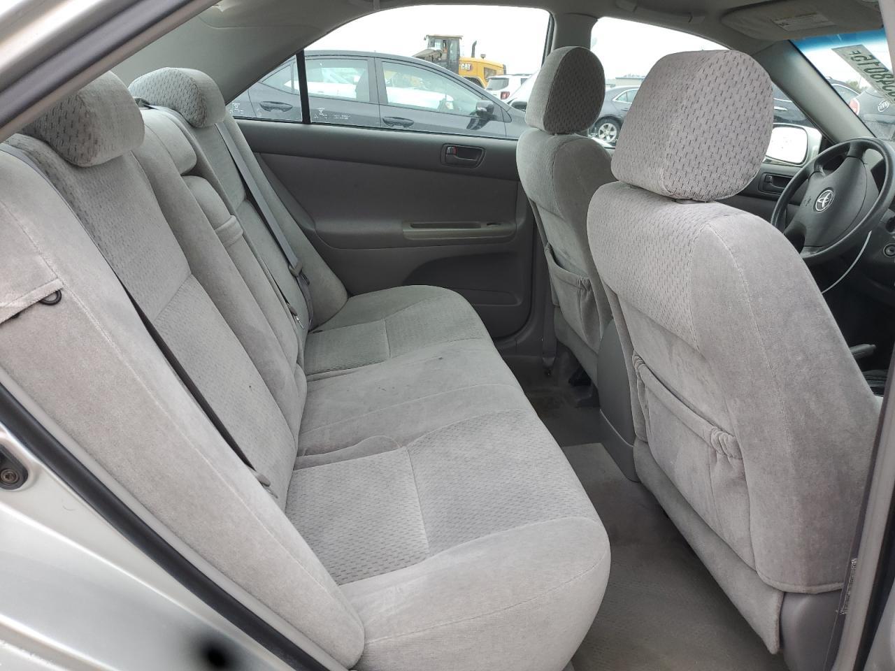 2004 TOYOTA CAMRY