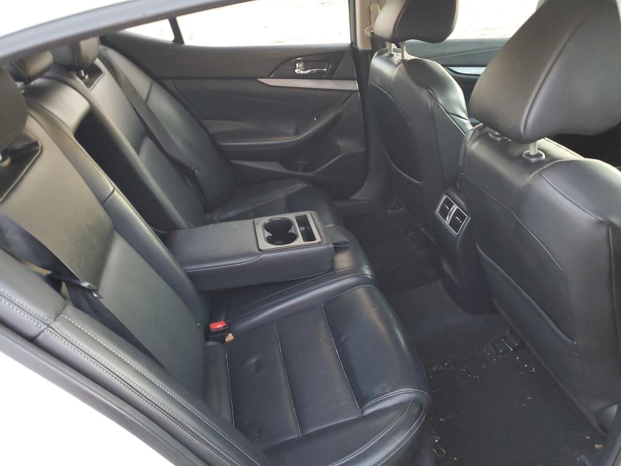 2017 NISSAN Maxima