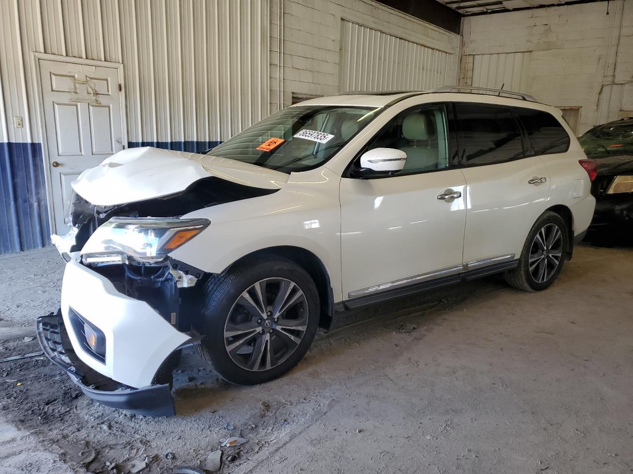 2017 NISSAN PATHFINDER