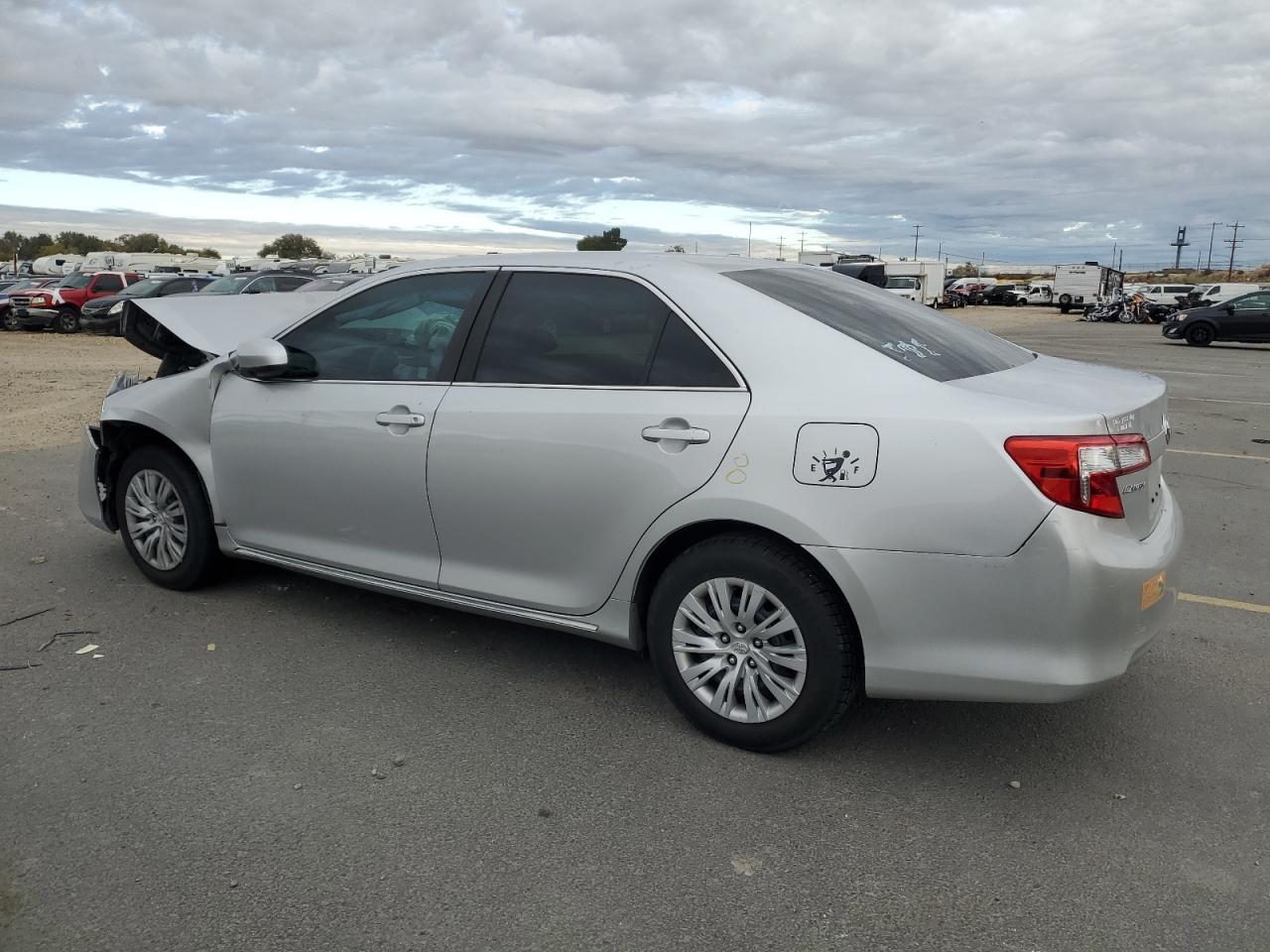 2014 TOYOTA CAMRY