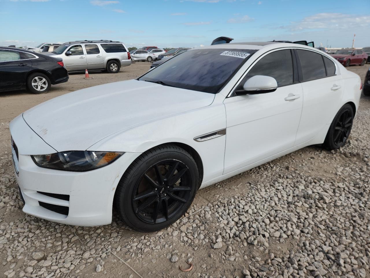 2017 JAGUAR XE