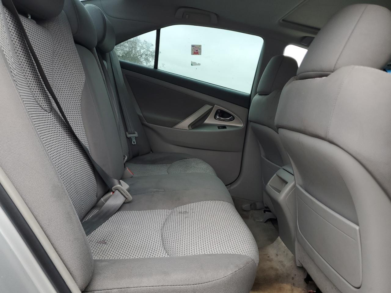 2011 TOYOTA CAMRY