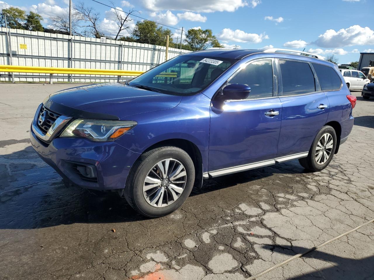 2017 NISSAN PATHFINDER