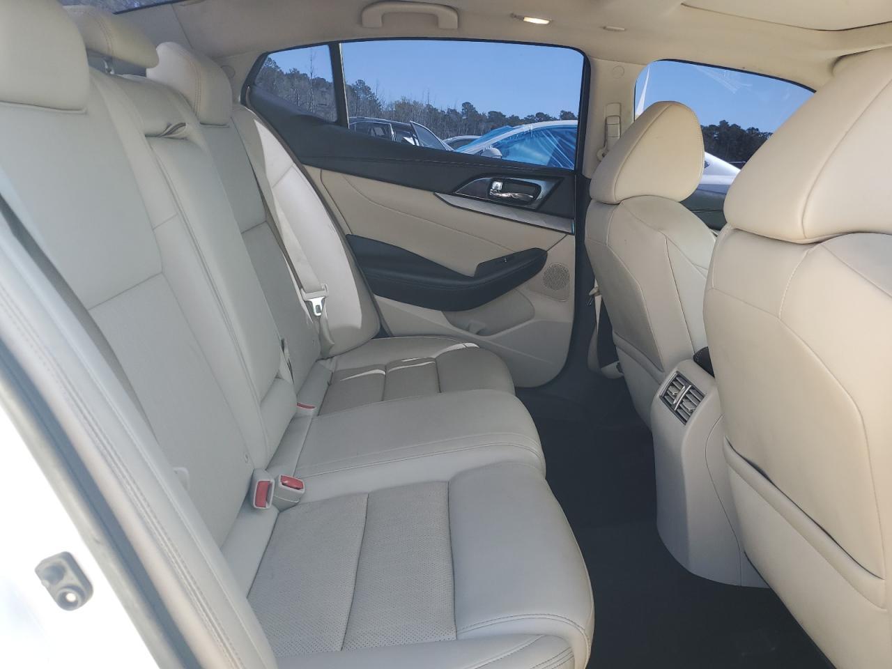 2017 NISSAN Maxima