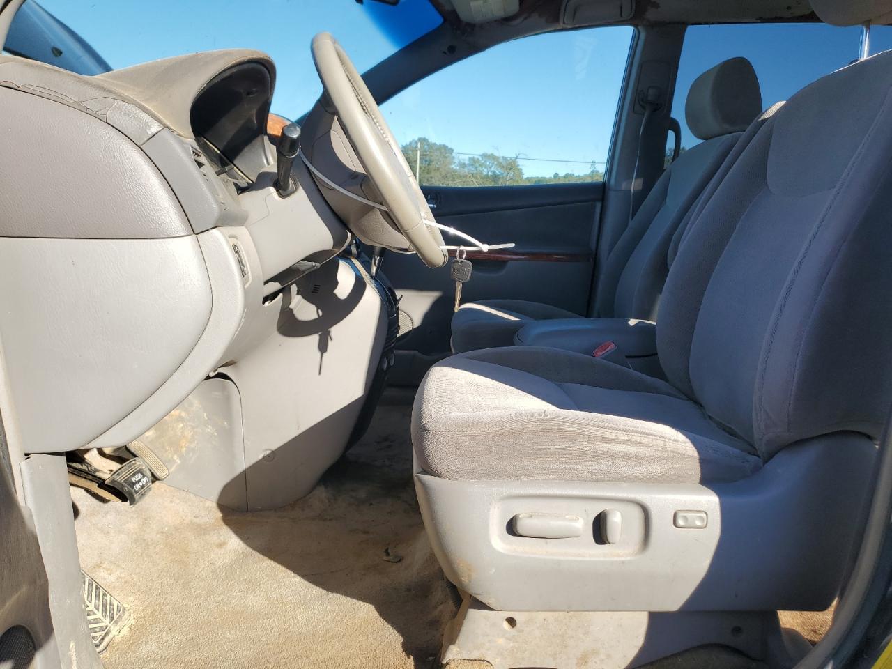 2006 TOYOTA SIENNA