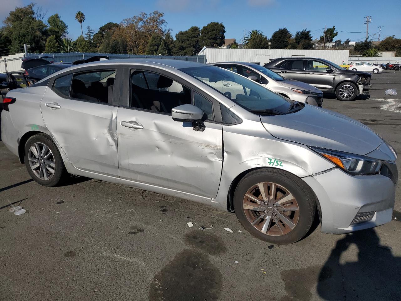 2020 NISSAN VERSA