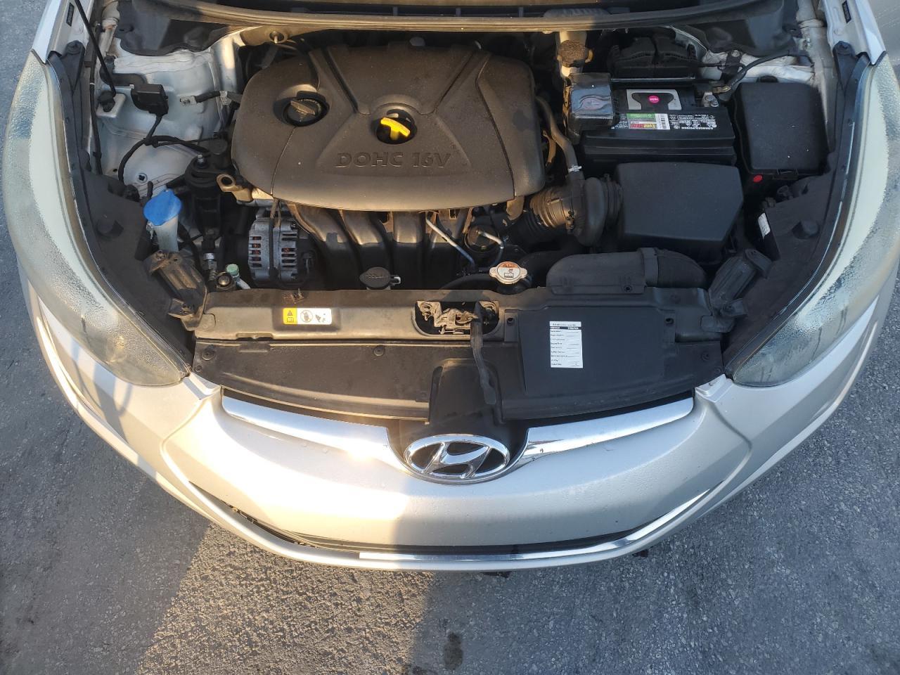 2016 HYUNDAI ELANTRA