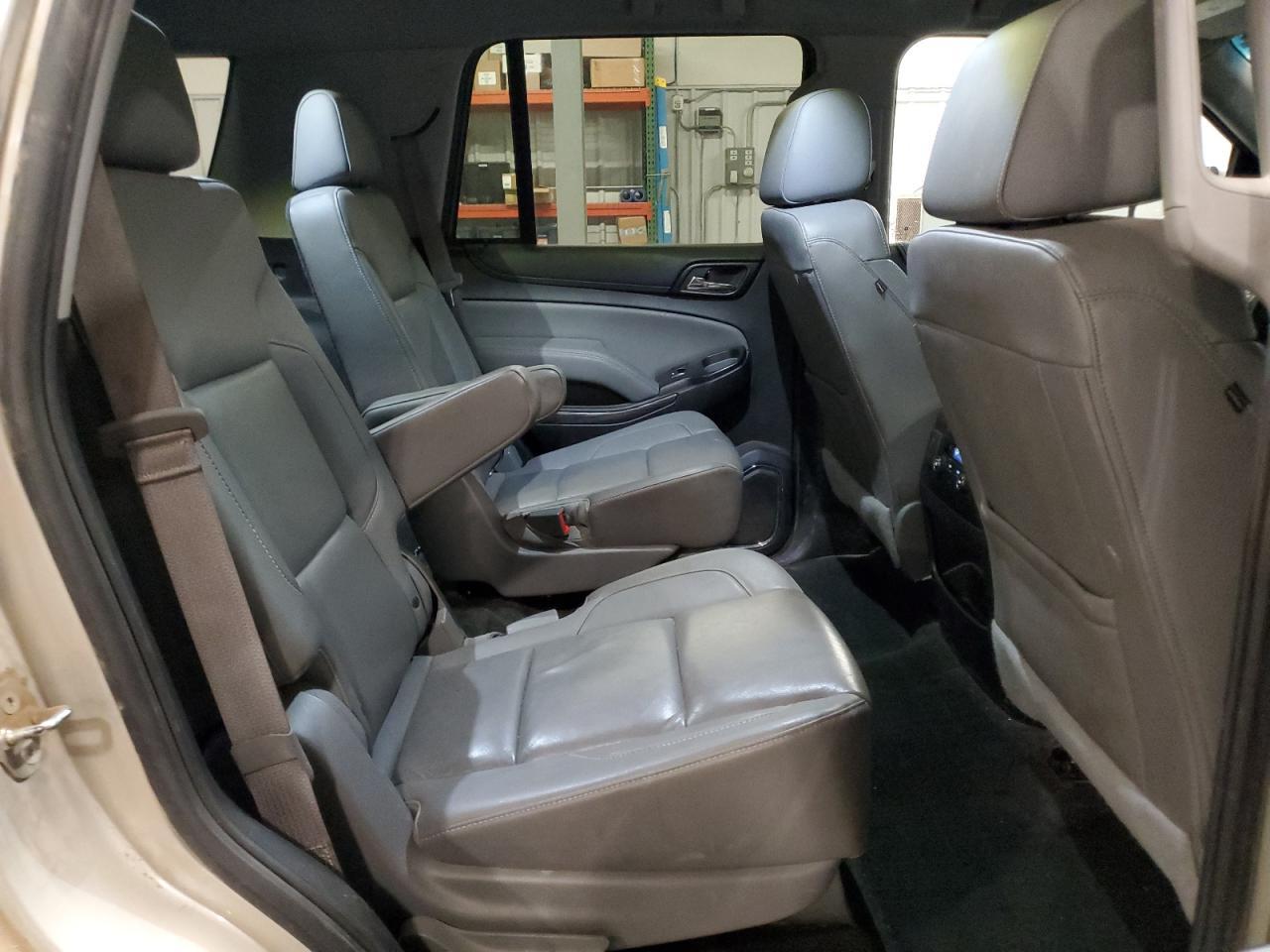 2016 CHEVROLET Tahoe