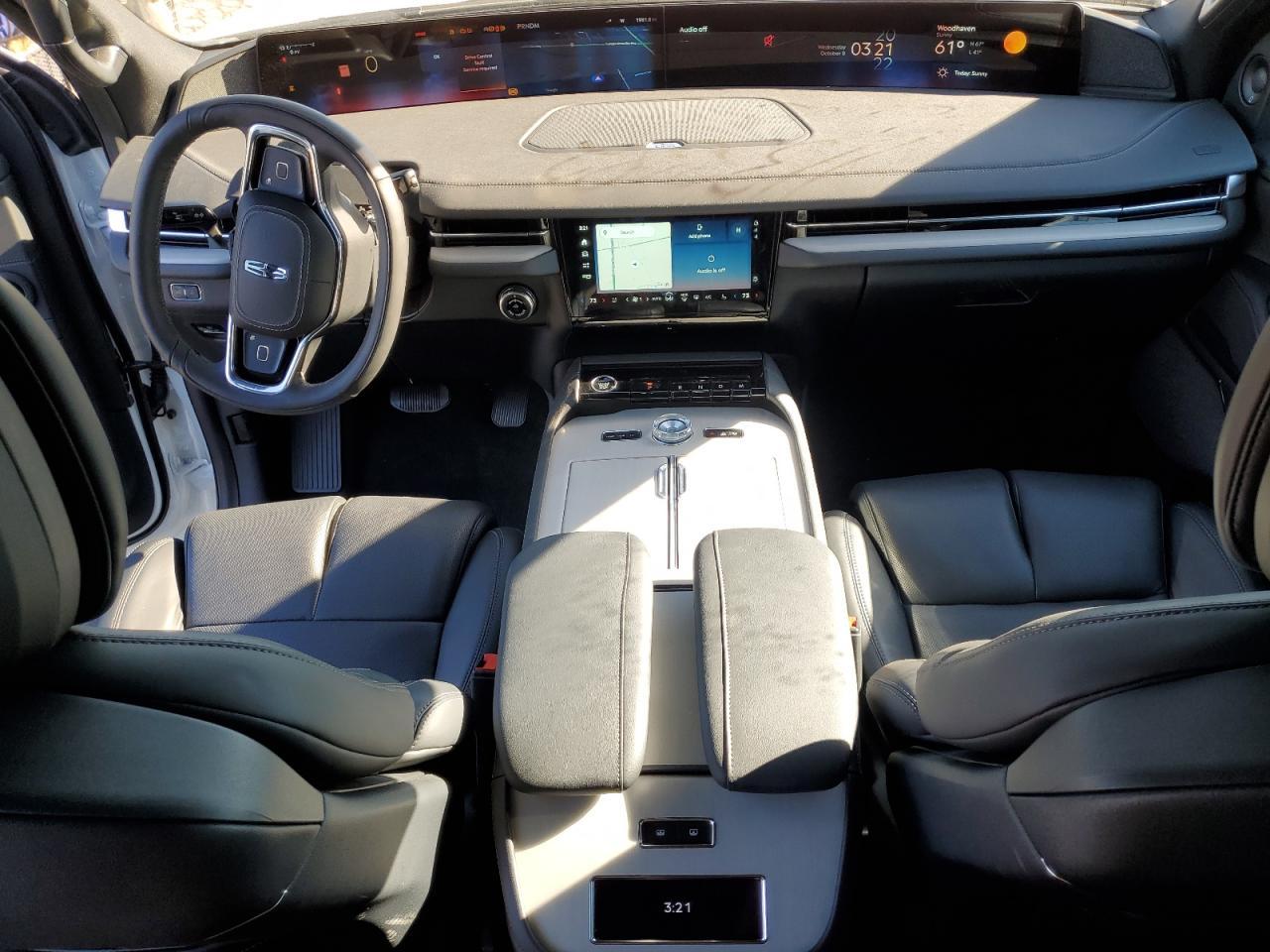 2025 LINCOLN Navigator