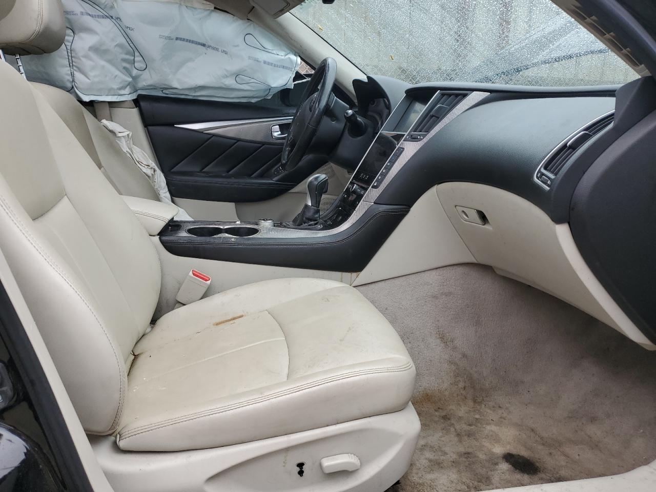2016 INFINITI Q50