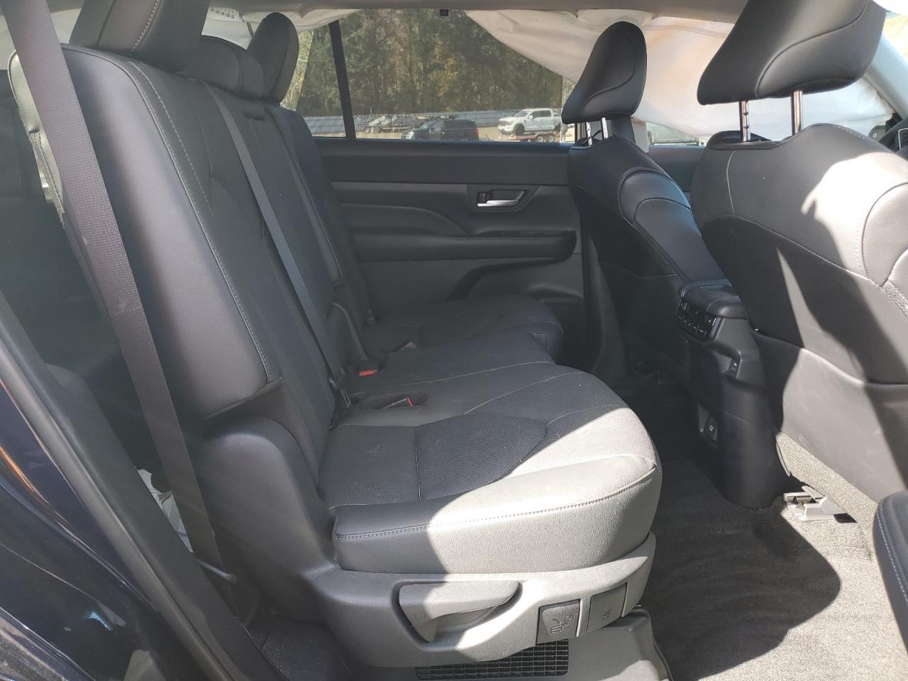 2024 TOYOTA HIGHLANDER