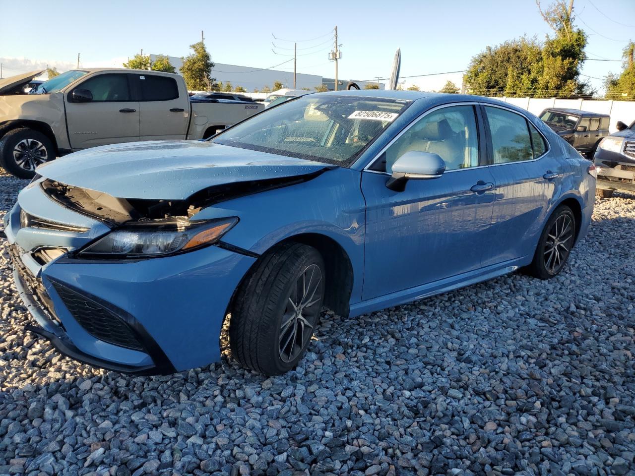 2024 TOYOTA CAMRY