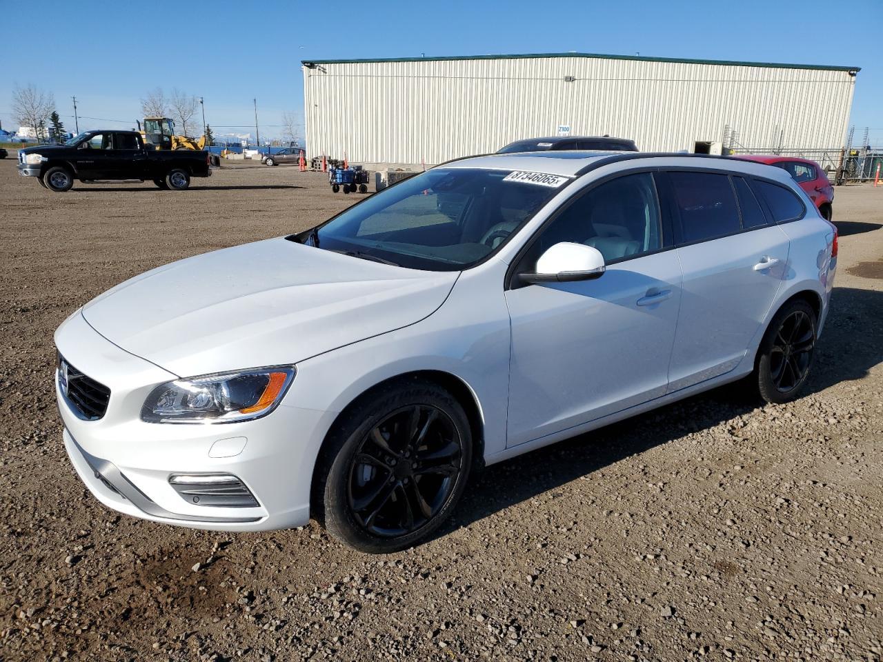 2018 VOLVO V60