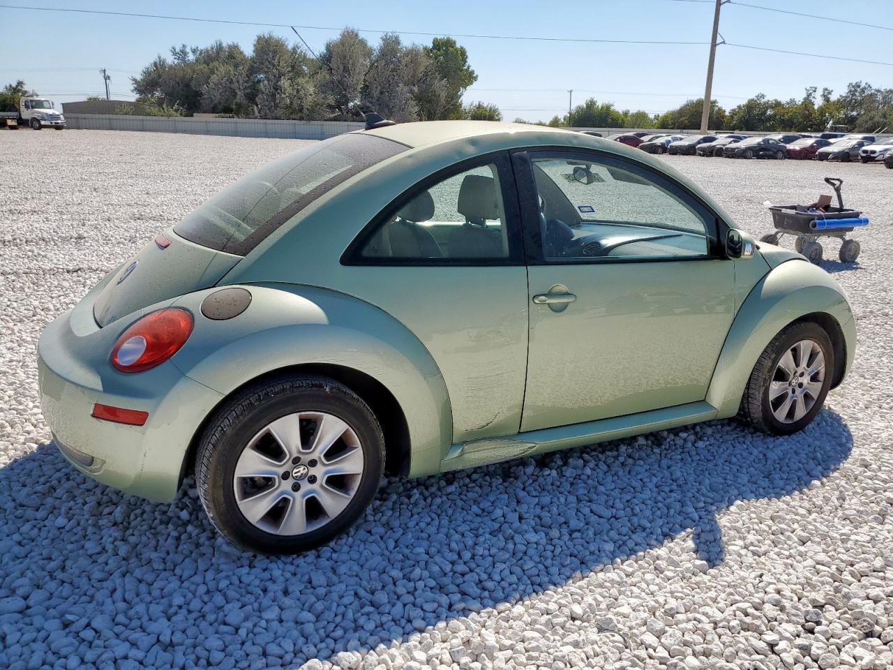 2009 VOLKSWAGEN Beetle