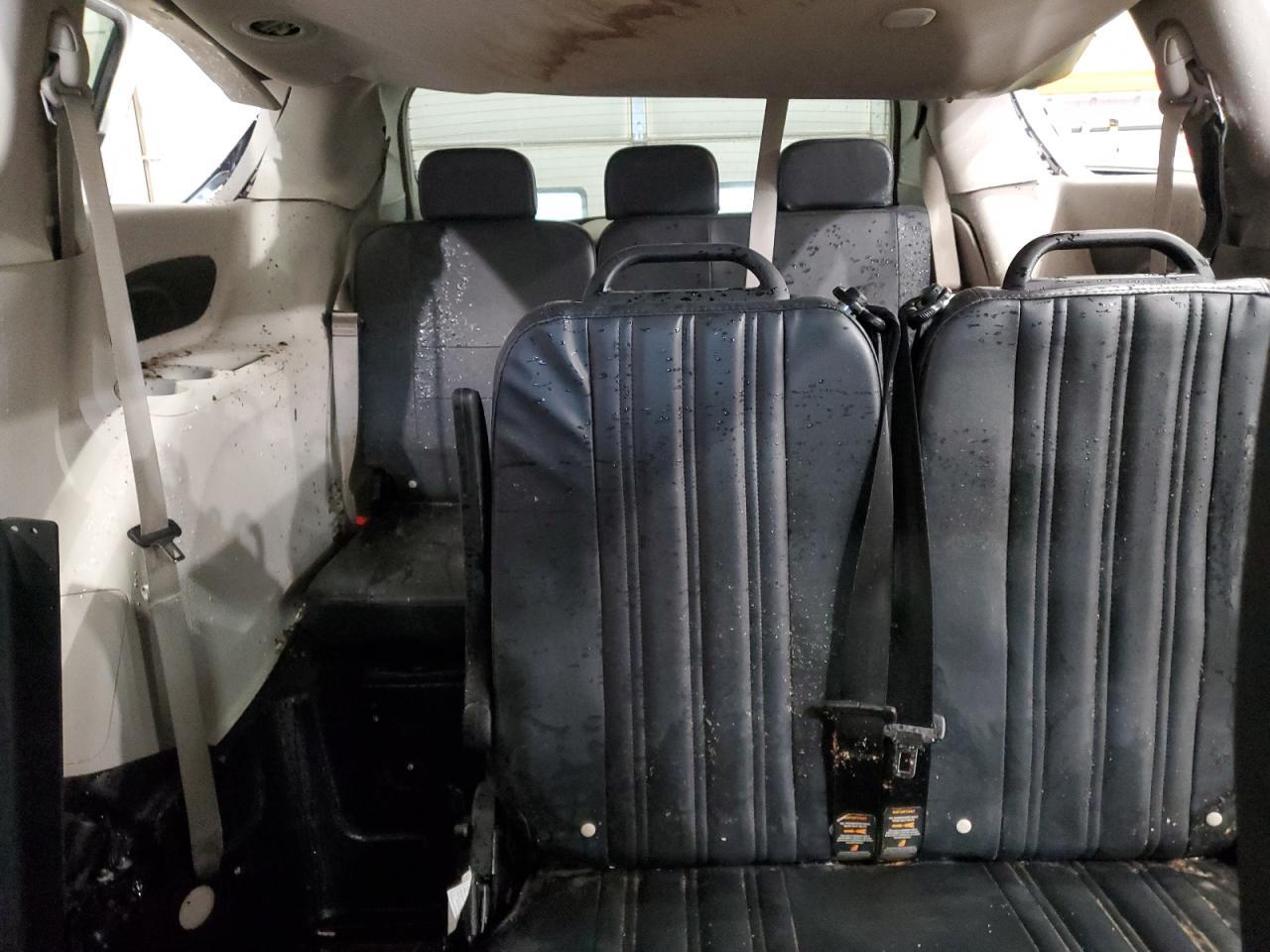 2023 CHRYSLER Voyager