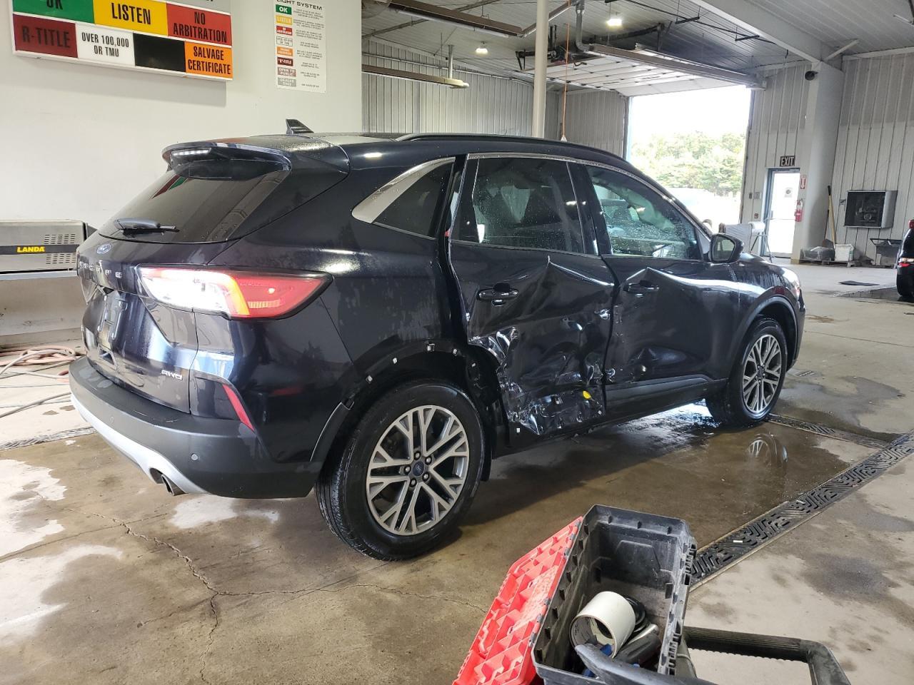 2021 FORD ESCAPE