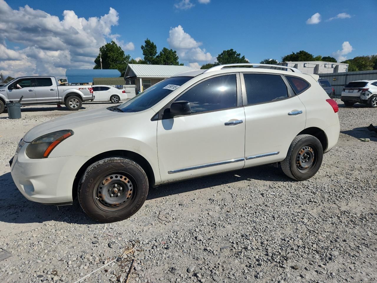 2015 NISSAN ROGUE