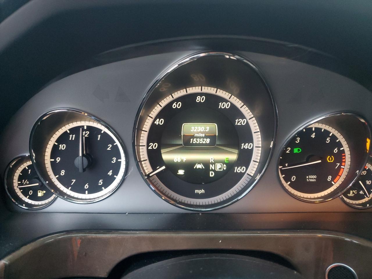 2013 MERCEDES-BENZ E-Class