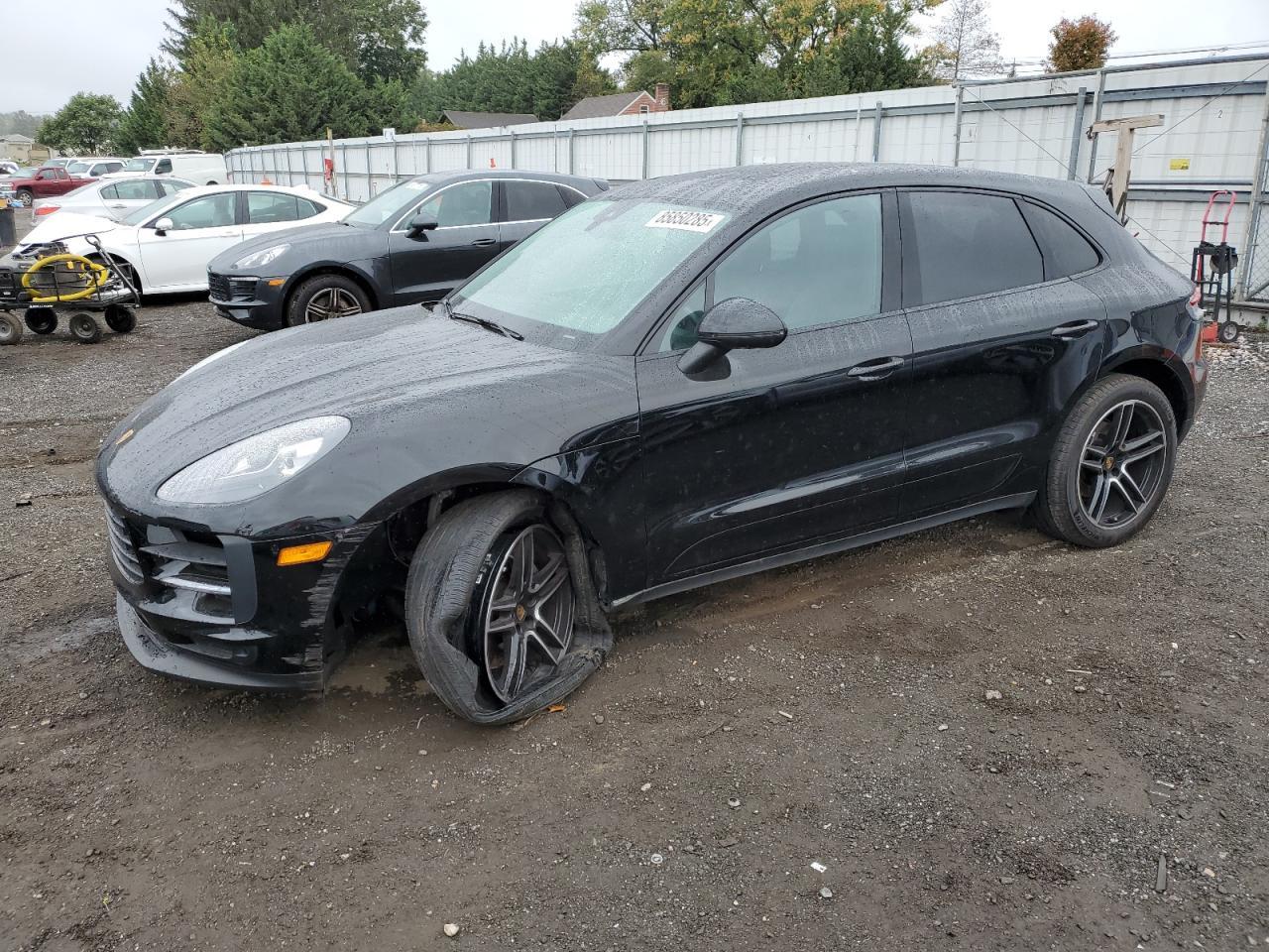 2020 PORSCHE Macan