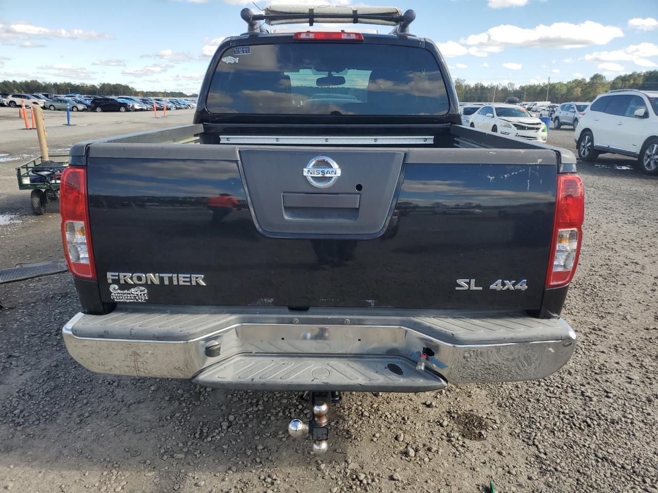 2011 NISSAN Frontier