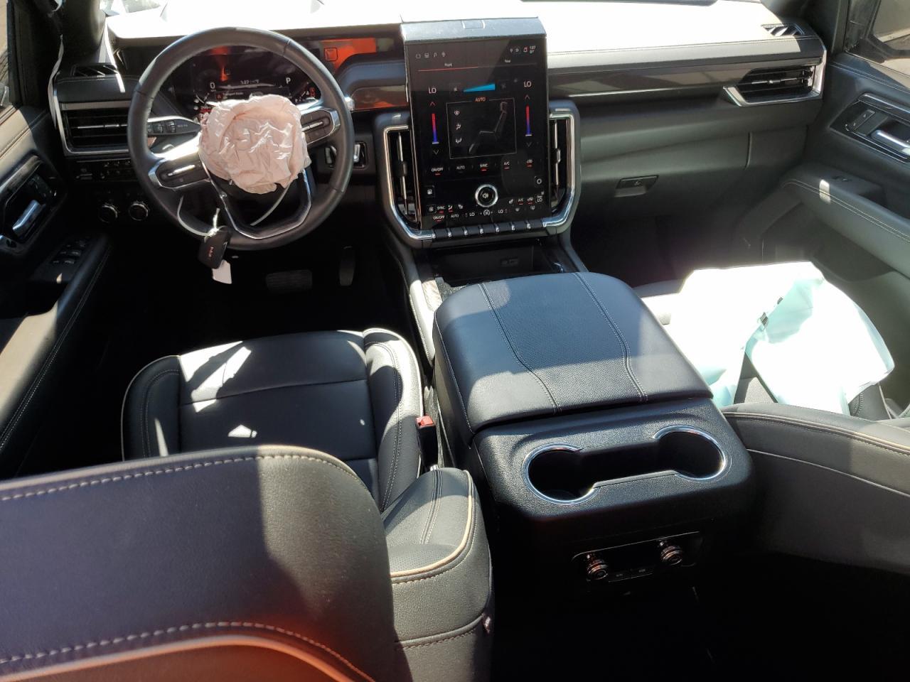 2025 GMC Yukon