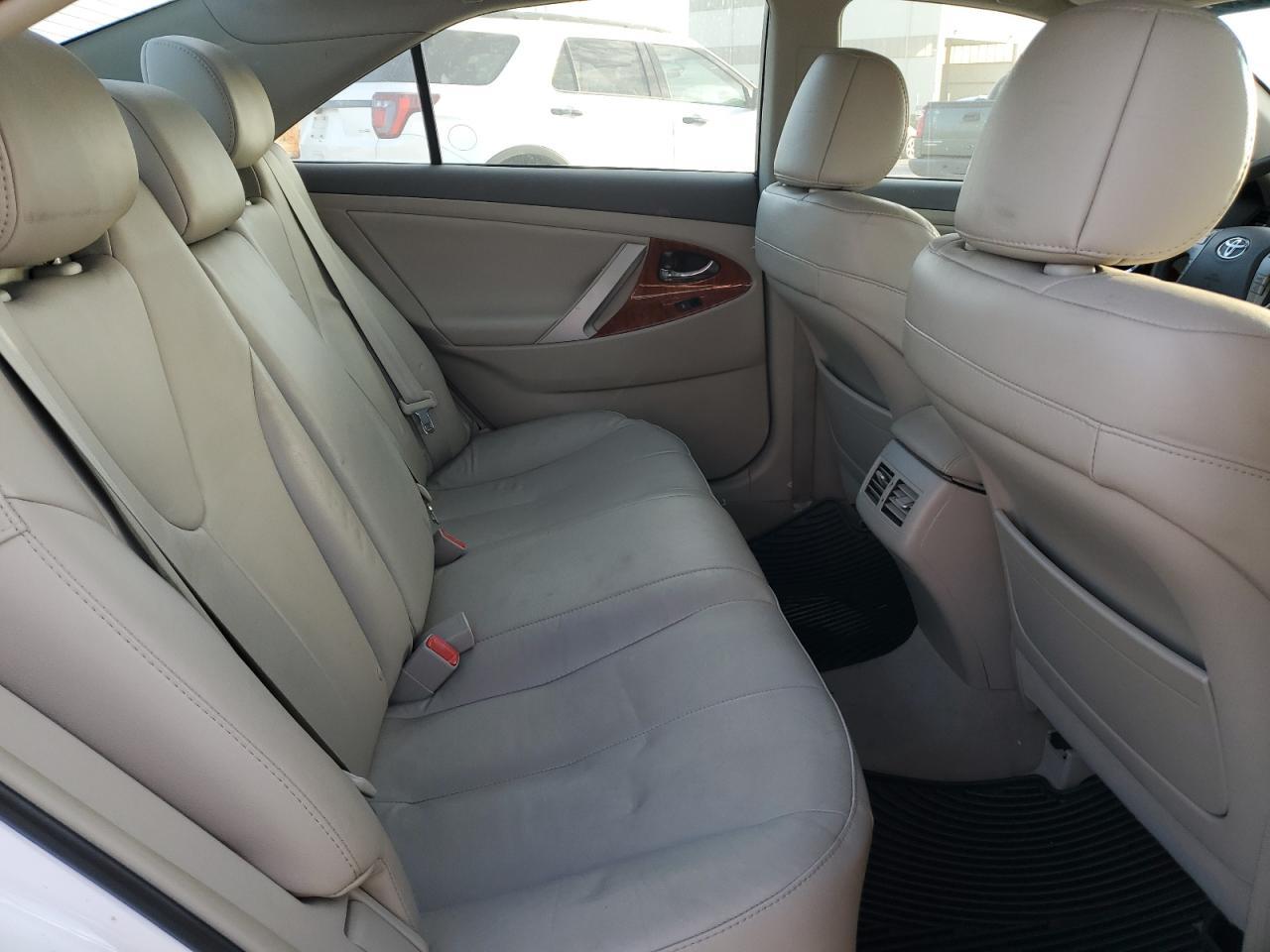 2010 TOYOTA CAMRY