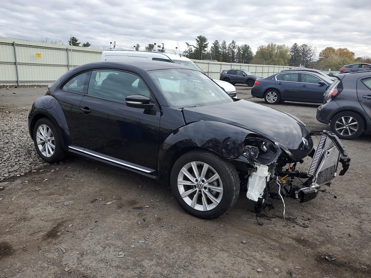 2018 VOLKSWAGEN Beetle