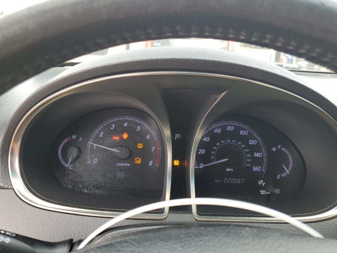 2011 TOYOTA Avalon
