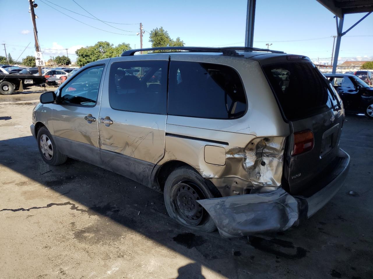2000 TOYOTA SIENNA