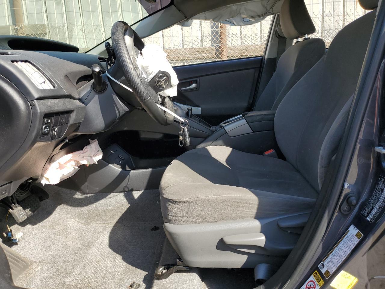 2015 TOYOTA PRIUS