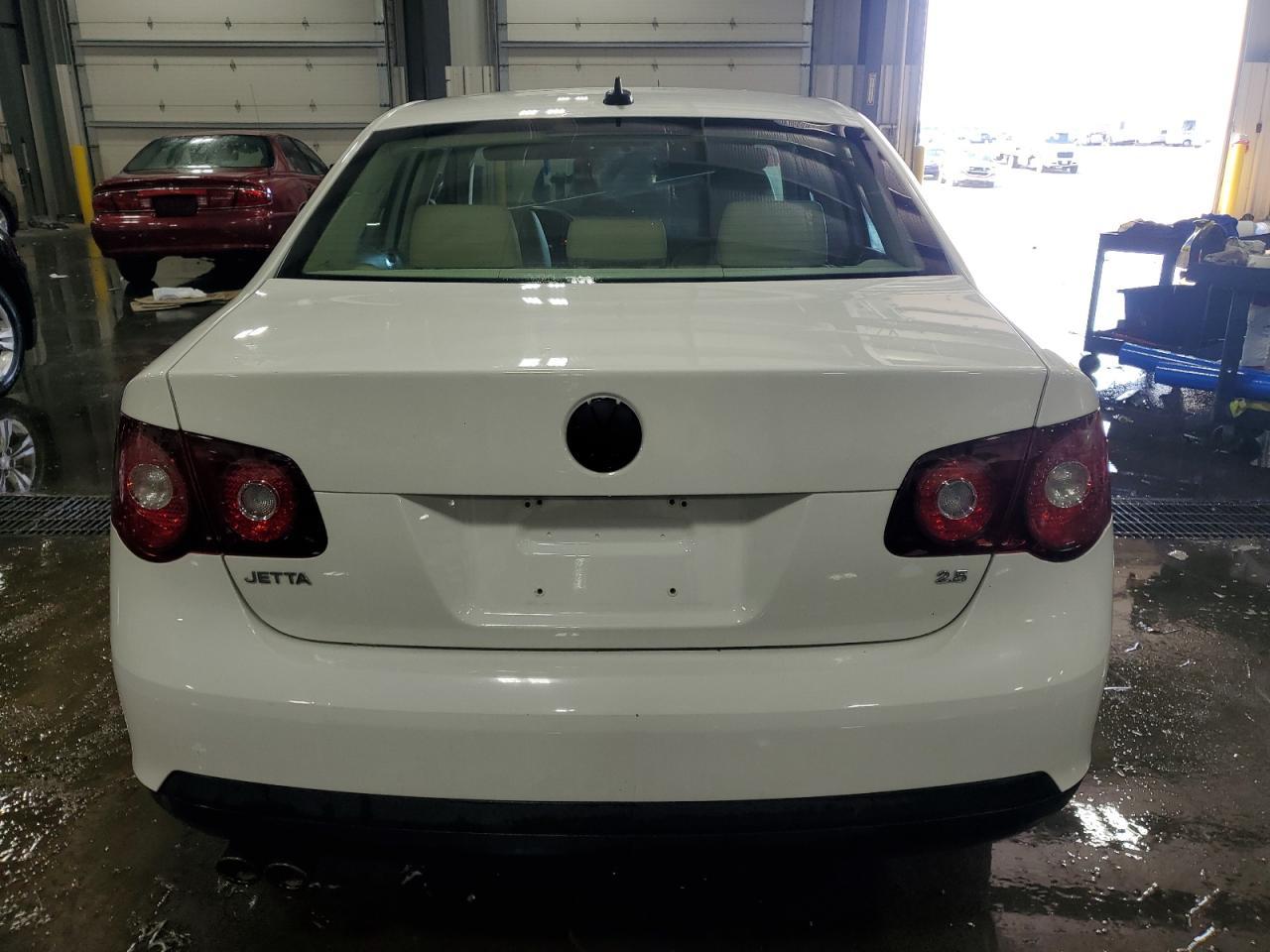 2010 VOLKSWAGEN JETTA