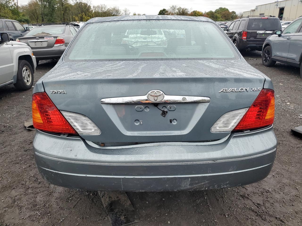 2002 TOYOTA Avalon
