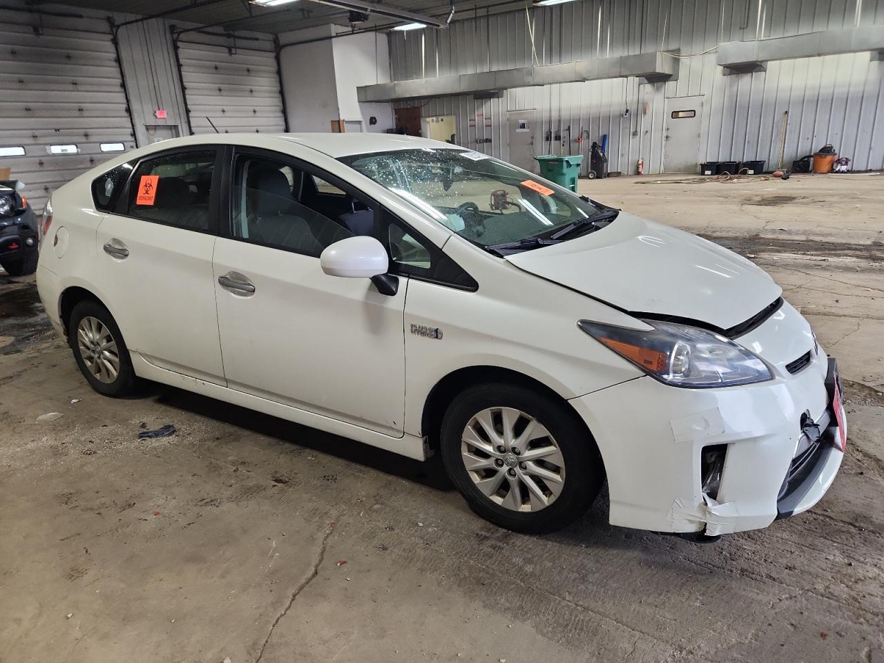 2012 TOYOTA Prius Plug-In