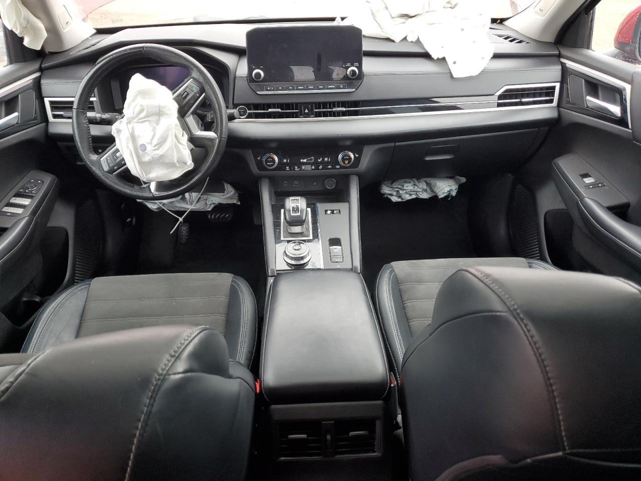 2023 MITSUBISHI outlander