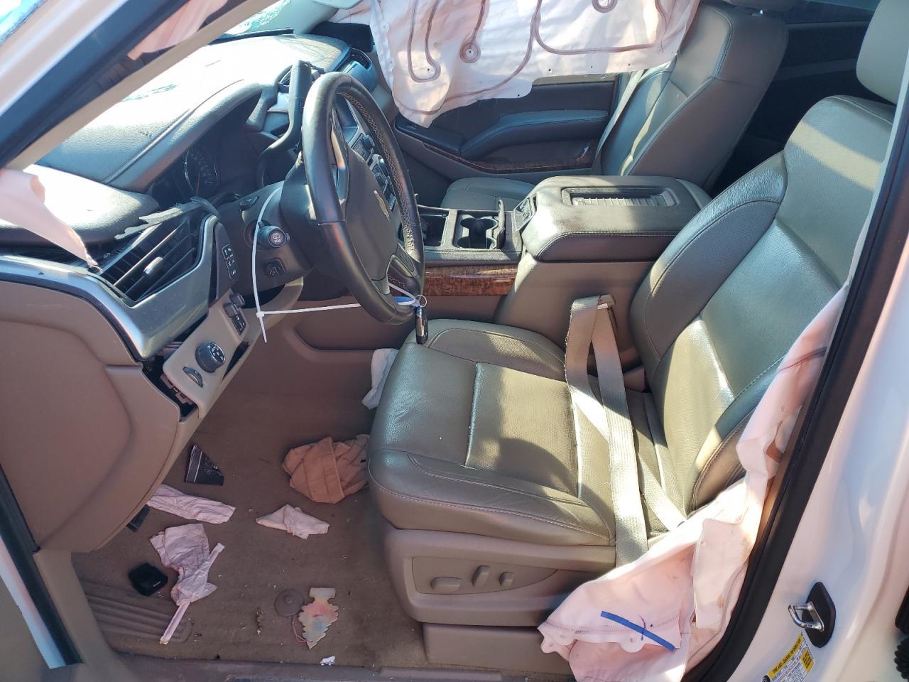 2016 CHEVROLET Suburban