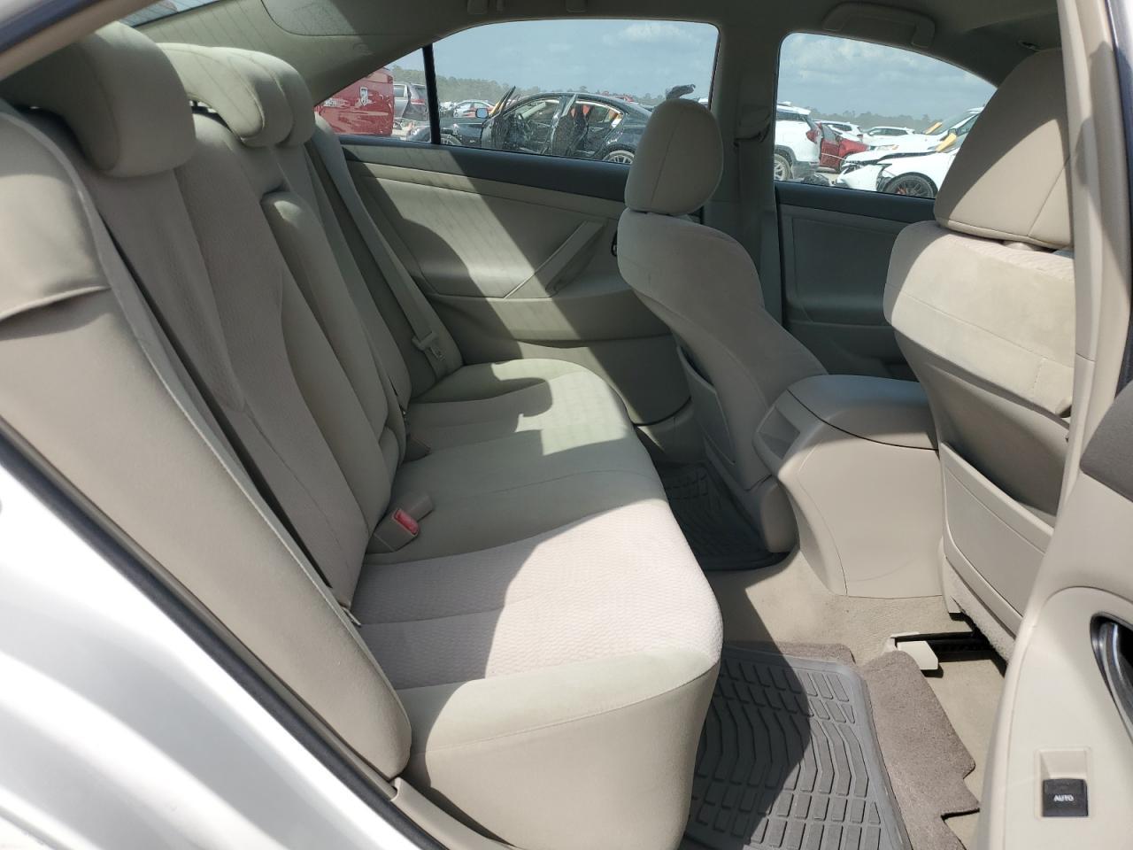 2011 TOYOTA CAMRY