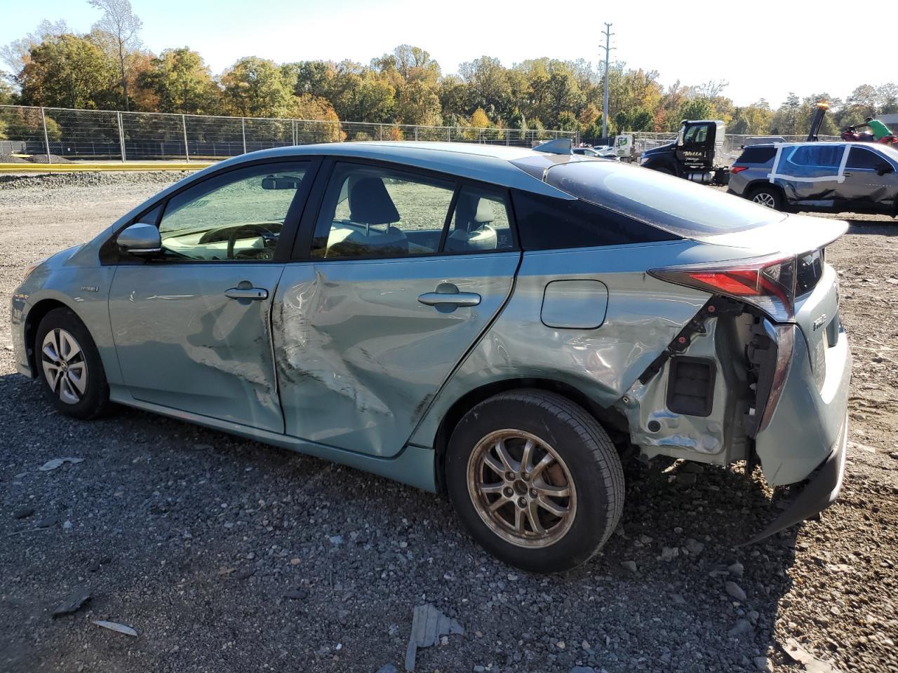 2016 TOYOTA PRIUS