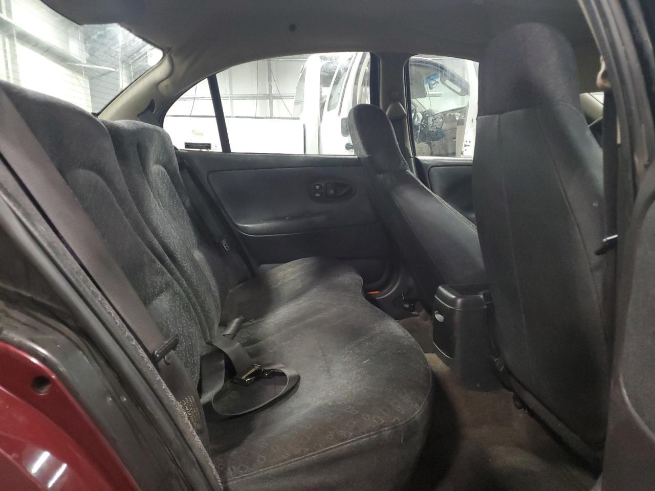 2002 SATURN Sl1