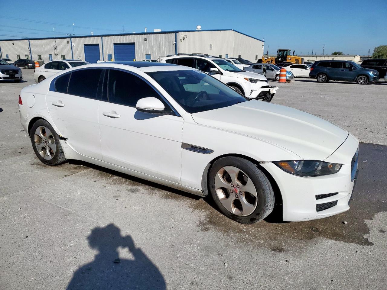 2017 JAGUAR XE