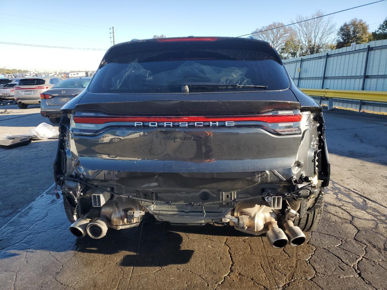 2021 PORSCHE Macan