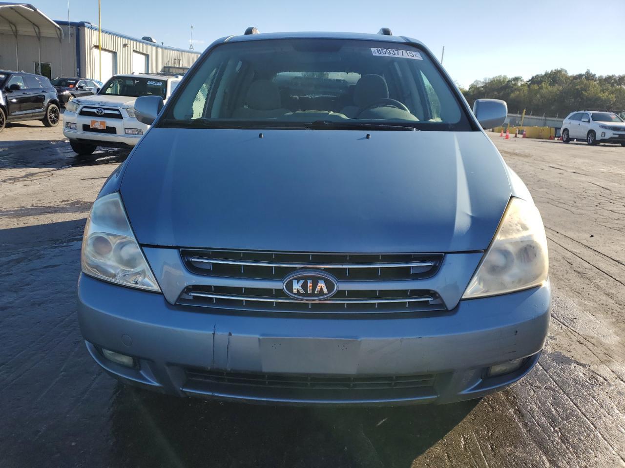 2008 KIA SEDONA