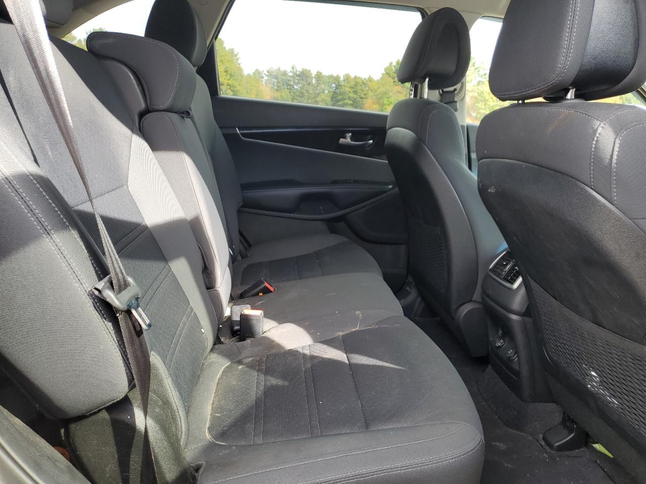 2016 KIA SORENTO
