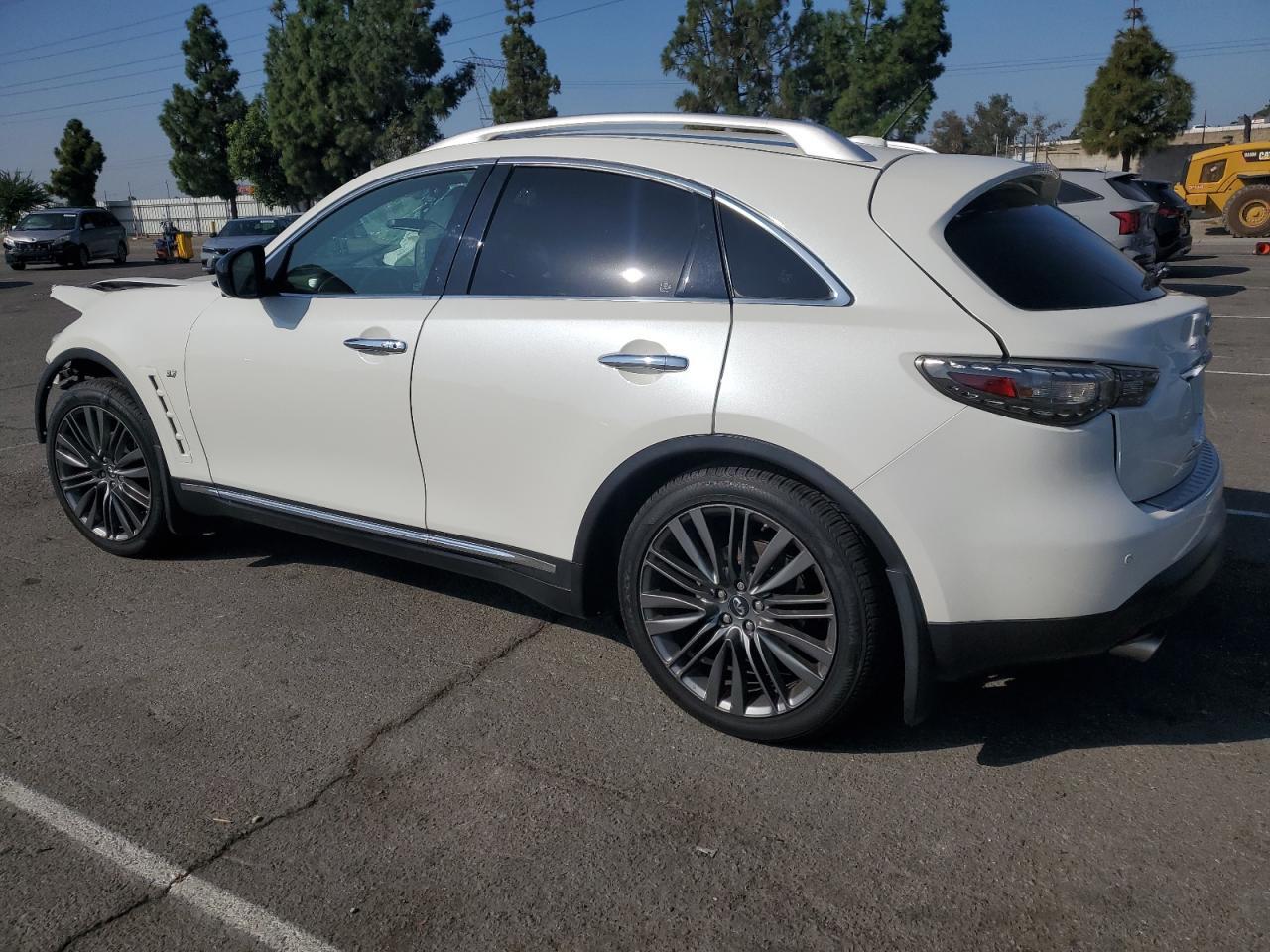 2017 INFINITI QX70