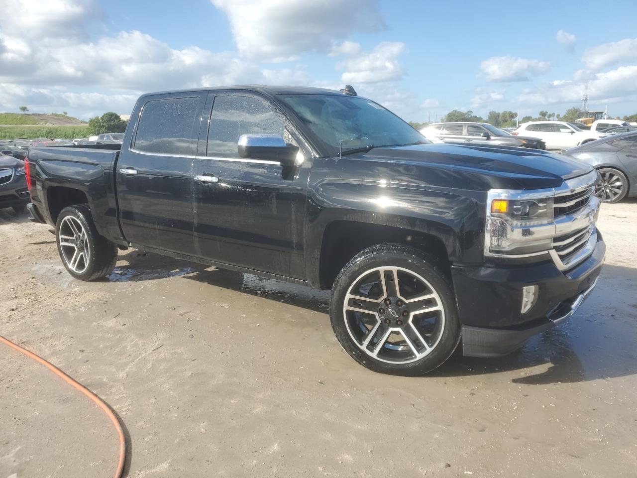 2017 CHEVROLET Silverado