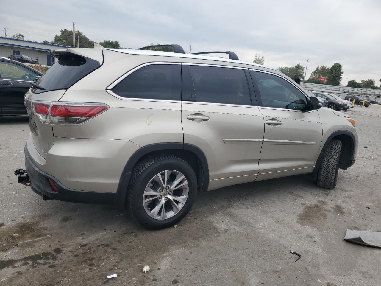 2015 TOYOTA HIGHLANDER