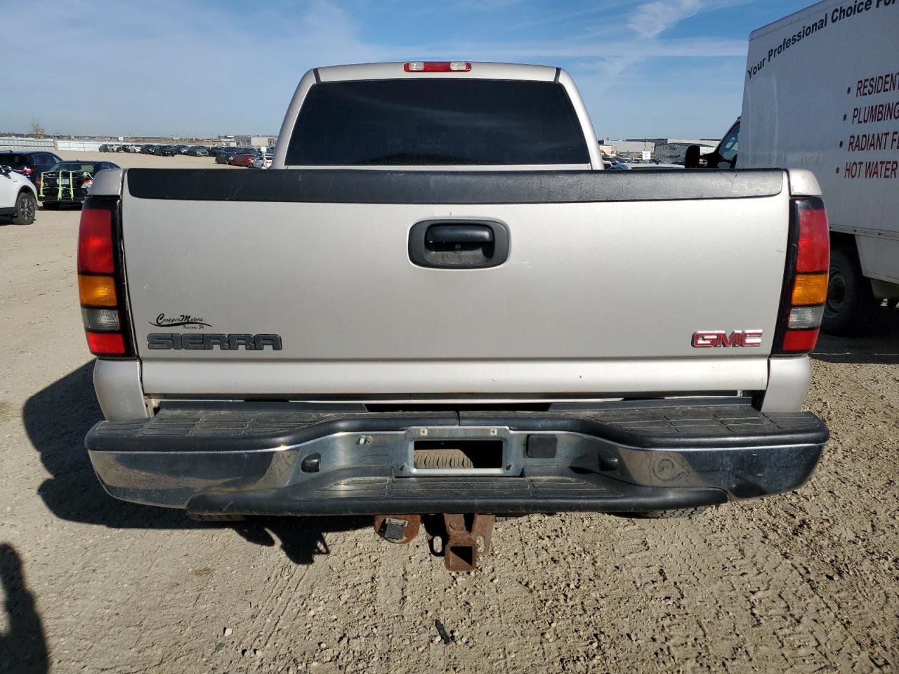 2005 GMC Sierra